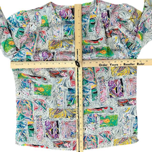 Vintage 80s Gray Rainbow Blue Pink Swirl Satin Scoop Neck Blouse size 10 / M - Picture 4 of 11